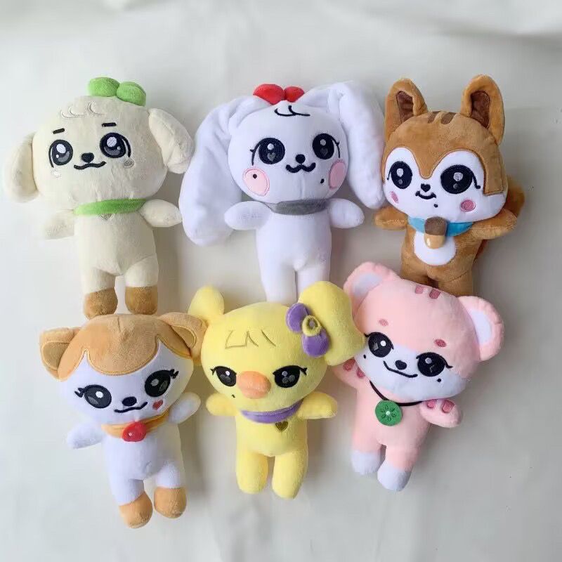 IVE MERCH MINIVE PLUSH (20 cm)